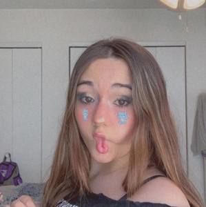 Meet your Posher, Mia